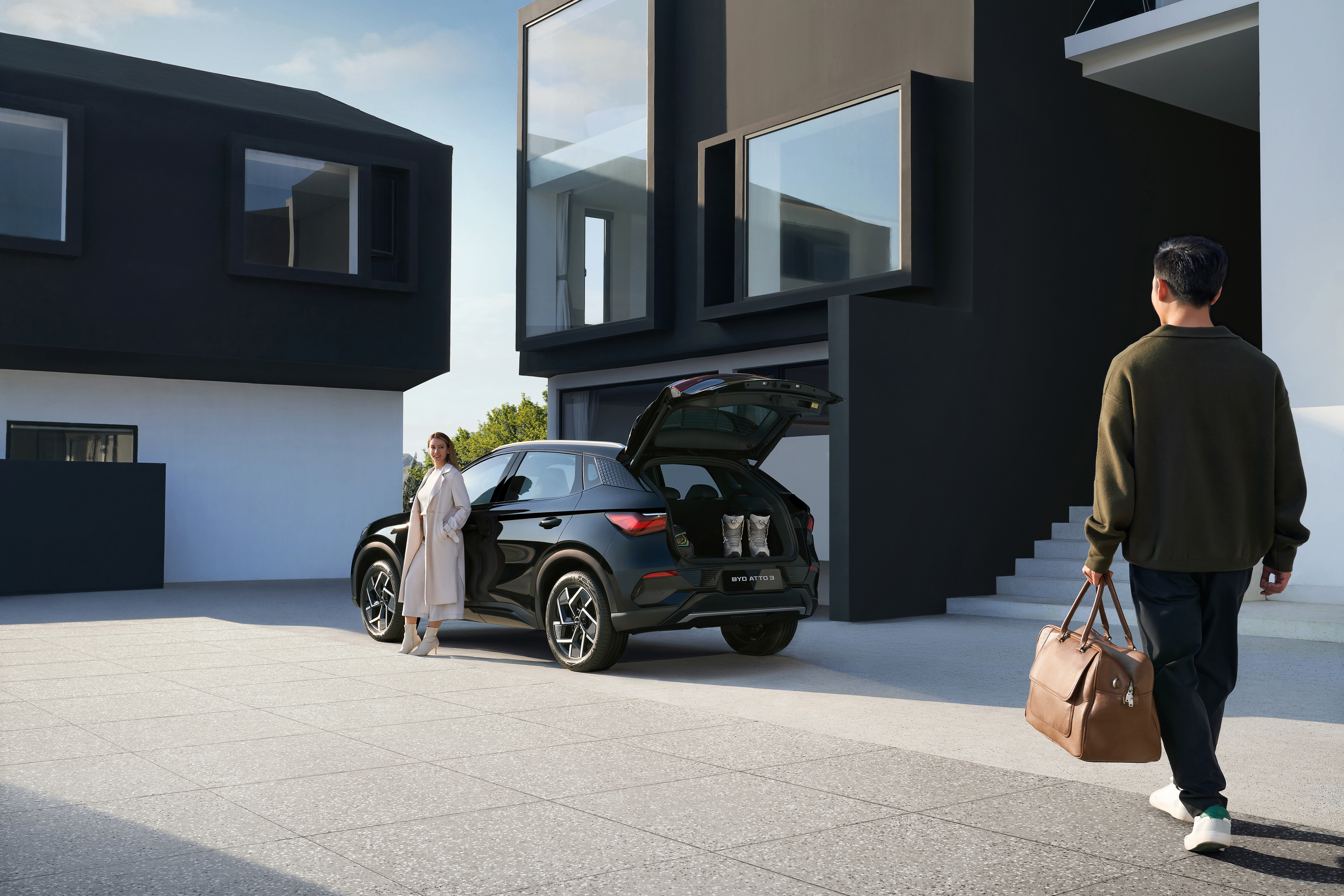 BYD ATTO 3 gallery image 2