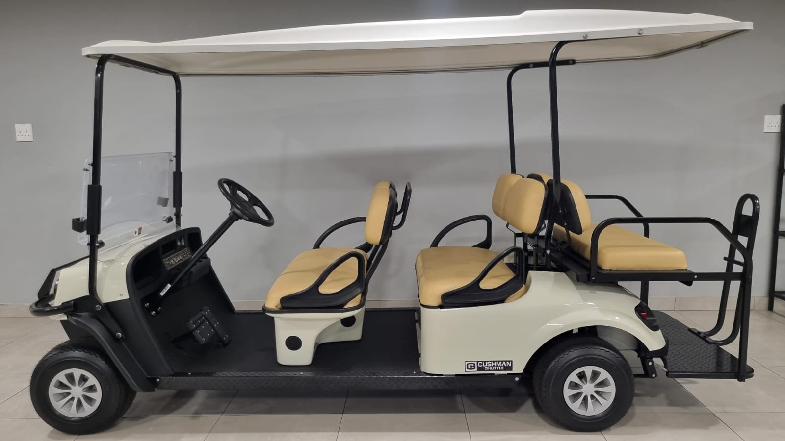 Refurbished Cushman Shuttle 6 Petrol 2
