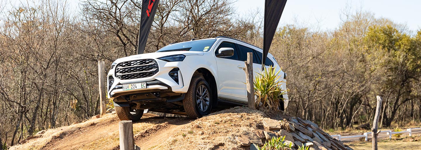 ISUZU MU-X 1.9 LS 4x4: Built for adventure, designed for everyday life video-banner