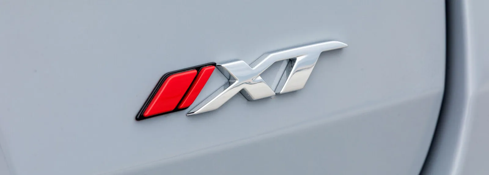 Isuzu motors South Africa introduces the new mu-x with enhanced intelligent safety and refined engine efficiency video-banner