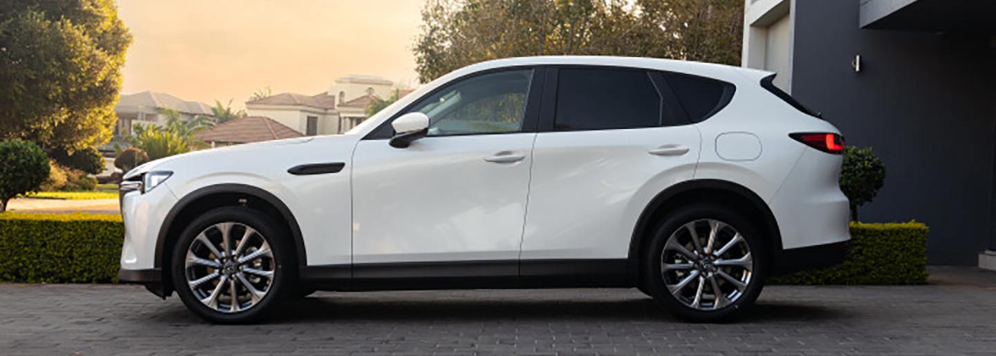 The all-new Mazda CX-60: a perfect balance of technology and simplicity video-banner